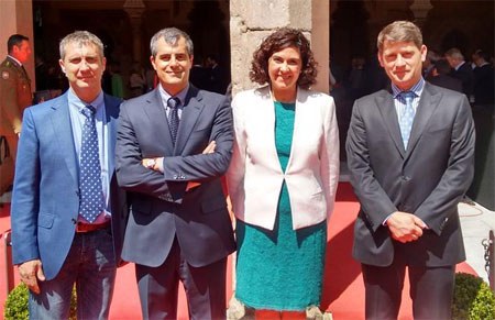 Candidatos de Ciudadanos en el acto institucional de San Jorge 2015