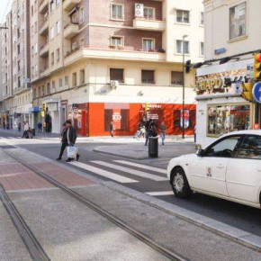 Ciudadanos espera que los taxis ocupados puedan circular cuanto antes por la plataforma del tranvía