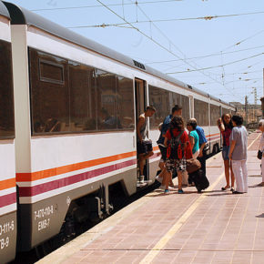 Ciudadanos pide la mejora de la vía ferroviaria Zaragoza-Caspe-Barcelona ante su “pésimo estado de conservación” Ciudadanos pide la mejora de la vía ferroviaria Zaragoza-Caspe-Barcelona ante su “pésimo estado de conservación”