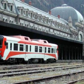 Ciudadanos considera “un insulto a los aragoneses” que el Gobierno se niegue a retirar los trenes ‘tamagochi’ de la línea Zaragoza-Canfranc Ciudadanos considera “un insulto a los aragoneses” que el Gobierno se niegue a retirar los trenes ‘tamagochi’ de la línea Zaragoza-Canfranc