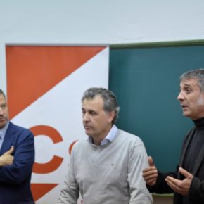 Daniel Pérez: “La despoblación se debe combatir con la participación de la sociedad civil del territorio, no desde un despacho en Zaragoza” Daniel Pérez: “La despoblación se debe combatir con la participación de la sociedad civil del territorio, no desde un despacho en Zaragoza”