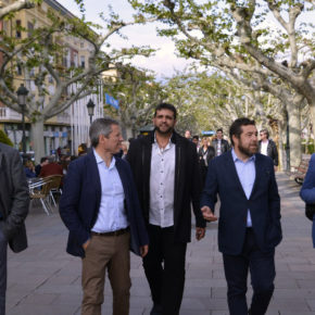 Miguel Gutiérrez: “El bipartidismo ha tratado de forma injusta a las Fuerzas y Cuerpos de Seguridad del Estado, a los funcionarios de prisiones y a las Fuerzas Armadas” Miguel Gutiérrez: “El bipartidismo ha tratado de forma injusta a las Fuerzas y Cuerpos de Seguridad del Estado, a los funcionarios de prisiones y a las Fuerzas Armadas”