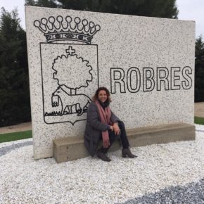 Lourdes Guillén: “Un Gobierno de Sánchez, con populistas y separatistas, será demoledor para los altoaragoneses” Lourdes Guillén: “Un Gobierno de Sánchez, con populistas y separatistas, será demoledor para los altoaragoneses”