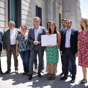 Giménez: “Desde Ciudadanos pedimos una Comisión sobre despoblación porque existen más de 4.000 municipios en riesgo” Giménez: “Desde Ciudadanos pedimos una Comisión sobre despoblación porque existen más de 4.000 municipios en riesgo”
