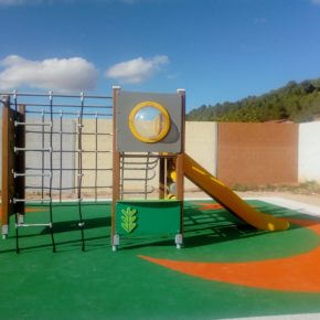 El Ayuntamiento de Jaraba instala un parque infantil con una inversión de 12.400 euros El Ayuntamiento de Jaraba instala un parque infantil con una inversión de 12.400 euros