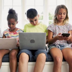 El Ayuntamiento de Calatayud inicia un taller contra la brecha digital infantil El Ayuntamiento de Calatayud inicia un taller contra la brecha digital infantil