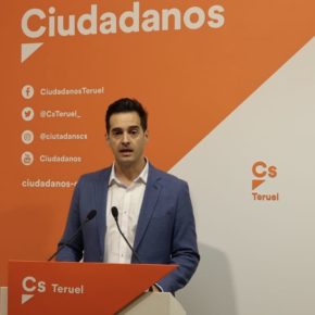 Ciudadanos pide que el Ayuntamiento apoye los órganos constitucionales e inste al Gobierno a no realizar concesiones a los grupos independentistas Ciudadanos pide que el Ayuntamiento apoye los órganos constitucionales e inste al Gobierno a no realizar concesiones a los grupos independentistas